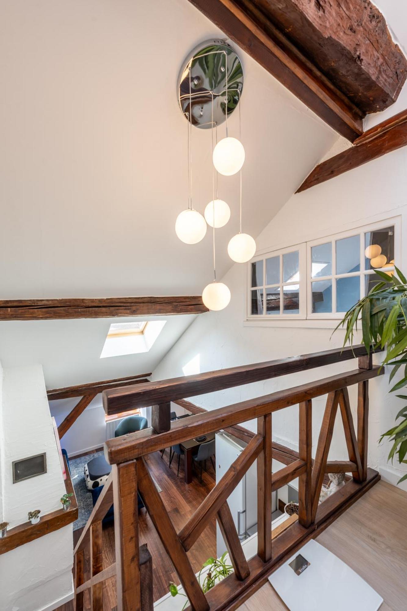 Sous Les Toits D'Annecy, Un Appartement Irresistible Pour 1 A 6 Personnes En Plein Coeur De Ville エクステリア 写真