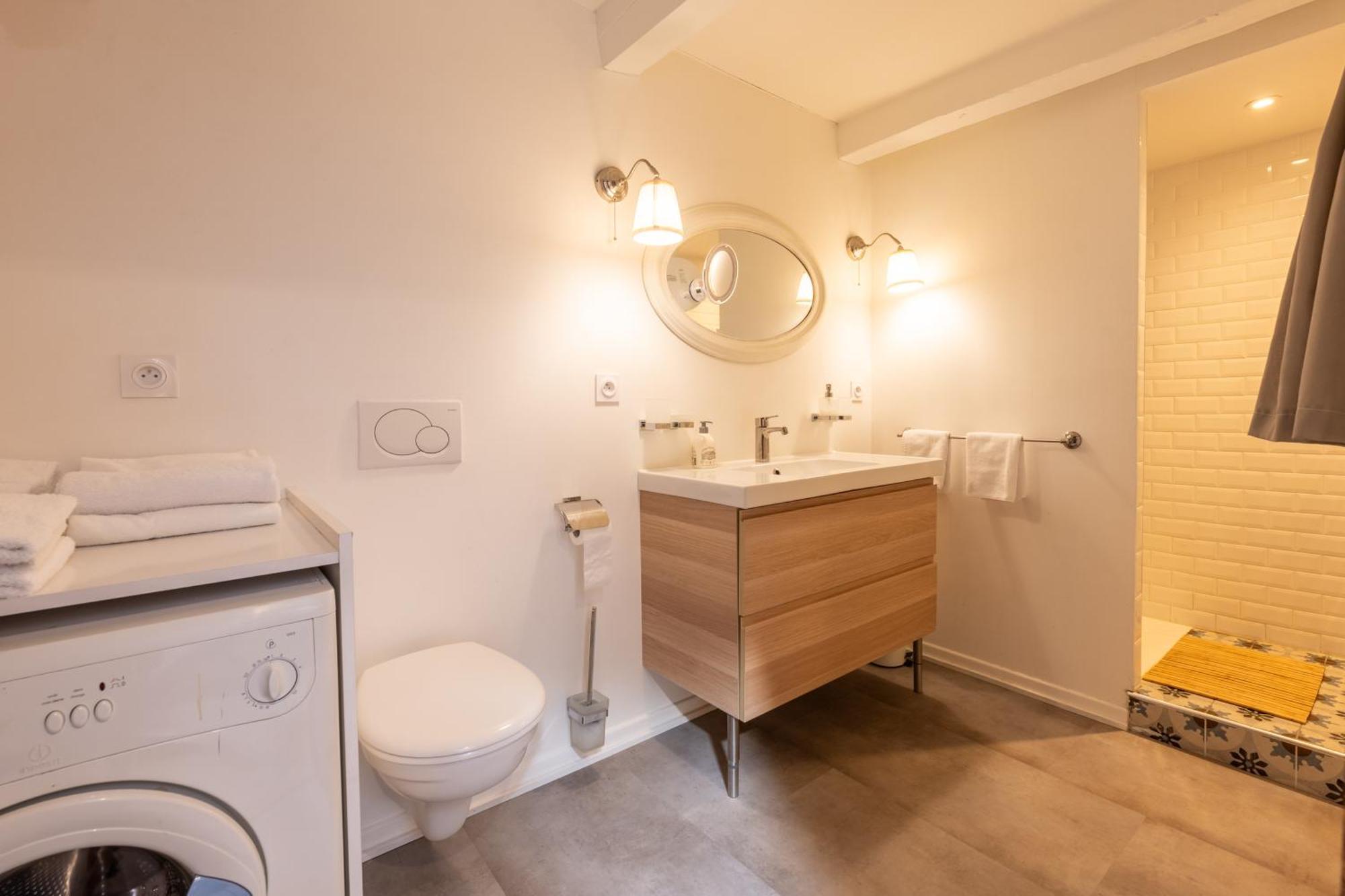 Sous Les Toits D'Annecy, Un Appartement Irresistible Pour 1 A 6 Personnes En Plein Coeur De Ville エクステリア 写真