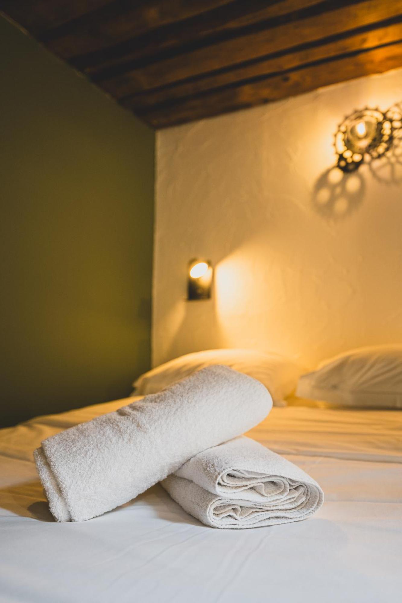Sous Les Toits D'Annecy, Un Appartement Irresistible Pour 1 A 6 Personnes En Plein Coeur De Ville エクステリア 写真
