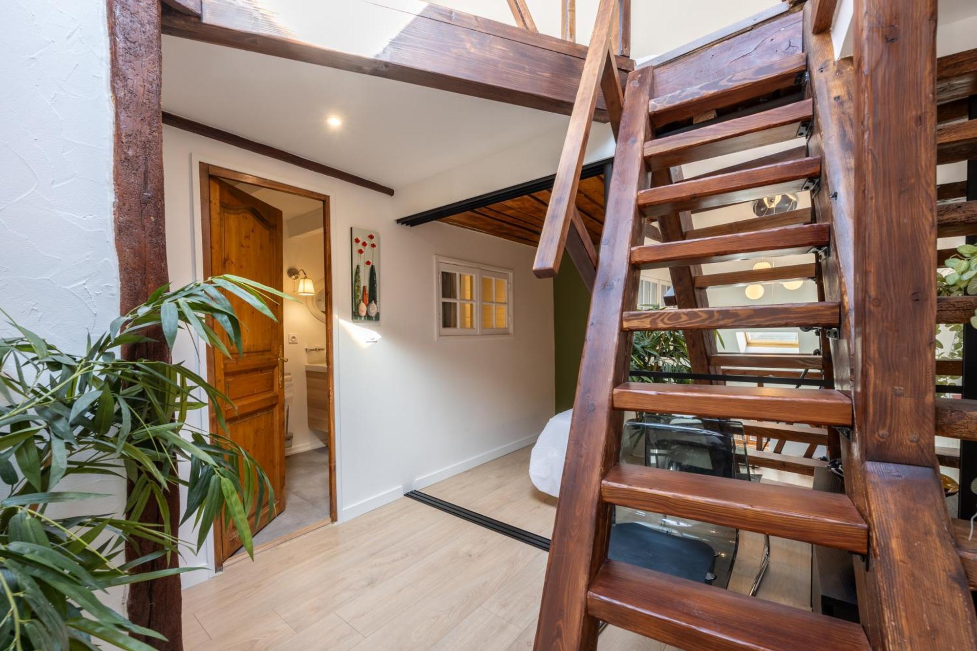 Sous Les Toits D'Annecy, Un Appartement Irresistible Pour 1 A 6 Personnes En Plein Coeur De Ville エクステリア 写真